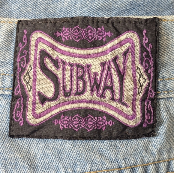 Classic Light Blue Denim Button-Front Women’s Shorts - Picture 3 of 4